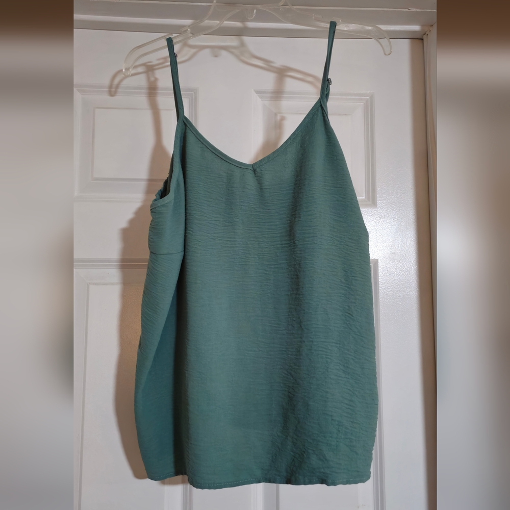 Shein Curve Light Tank